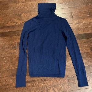 Turtle Neck shirt from Wonder